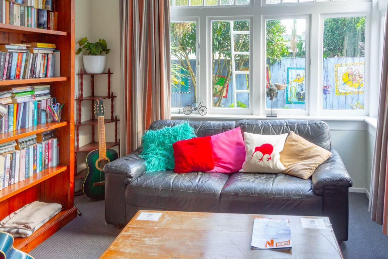 Oaklands Lodge Оукланд Екстериор снимка